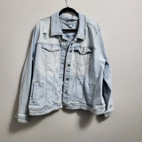 Light Wash Jean Jack Plus Size 3x - Picture 3 of 10